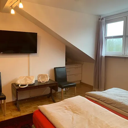 Ruhige An Der Uni Lägenhet Düsseldorf