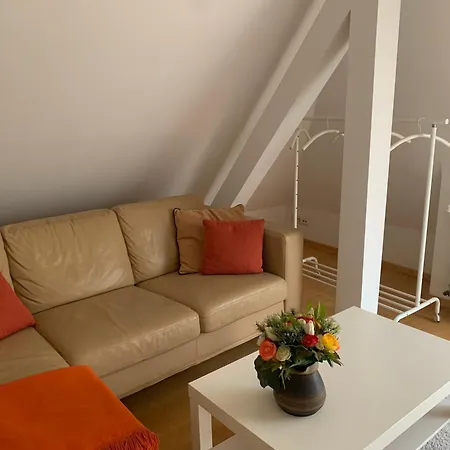 Ruhige An Der Uni Apartment