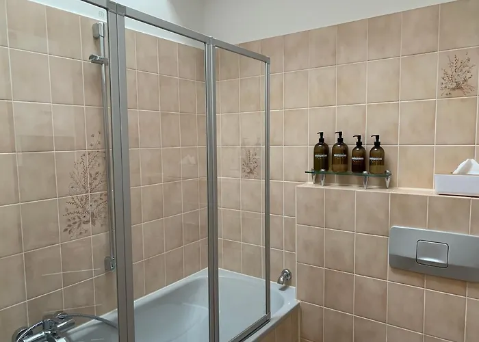 Ruhige An Der Uni Apartment *